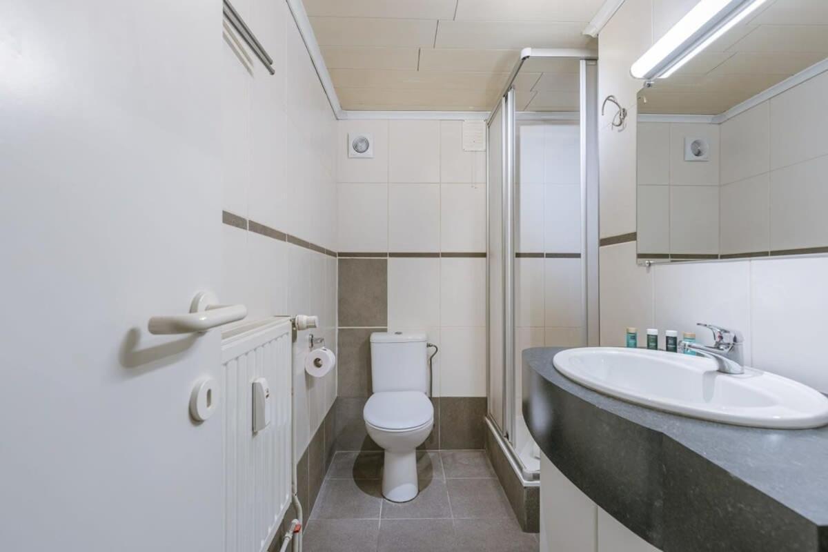 Bright Studio Near The Sea Остенде Екстериор снимка