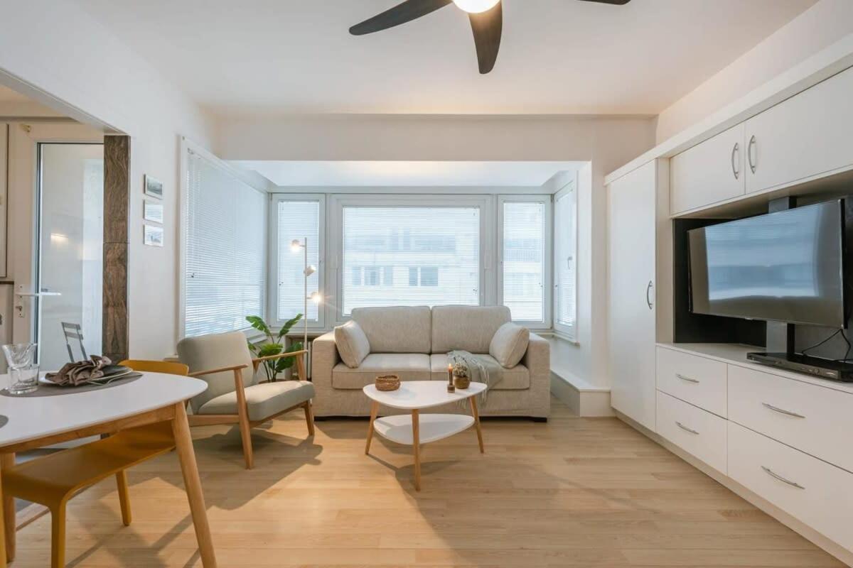 Bright Studio Near The Sea Остенде Екстериор снимка