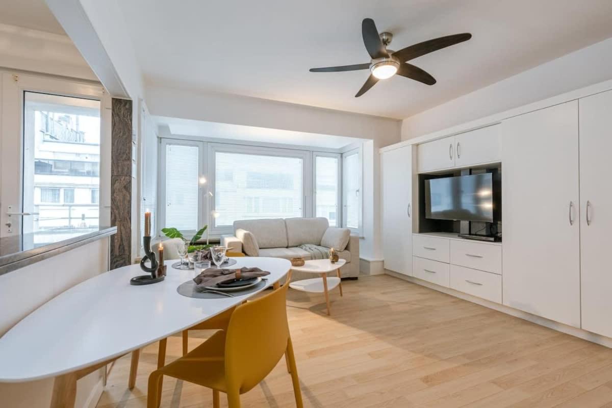 Bright Studio Near The Sea Остенде Екстериор снимка